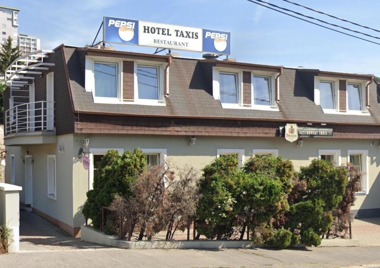 Hotel Taxis Bratislava - New Rooms Luaran gambar